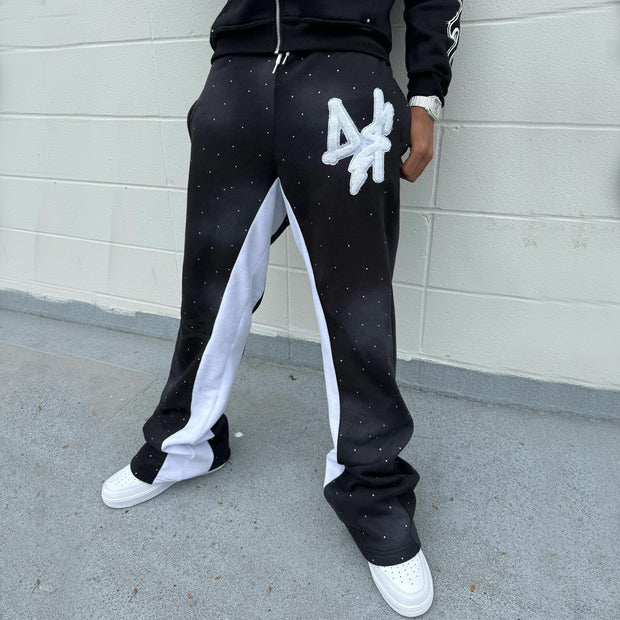 Stylish sportswear trousers with contrasting prints