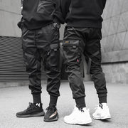 Loose tactical streamer paratroopers function to close the feet and trousers